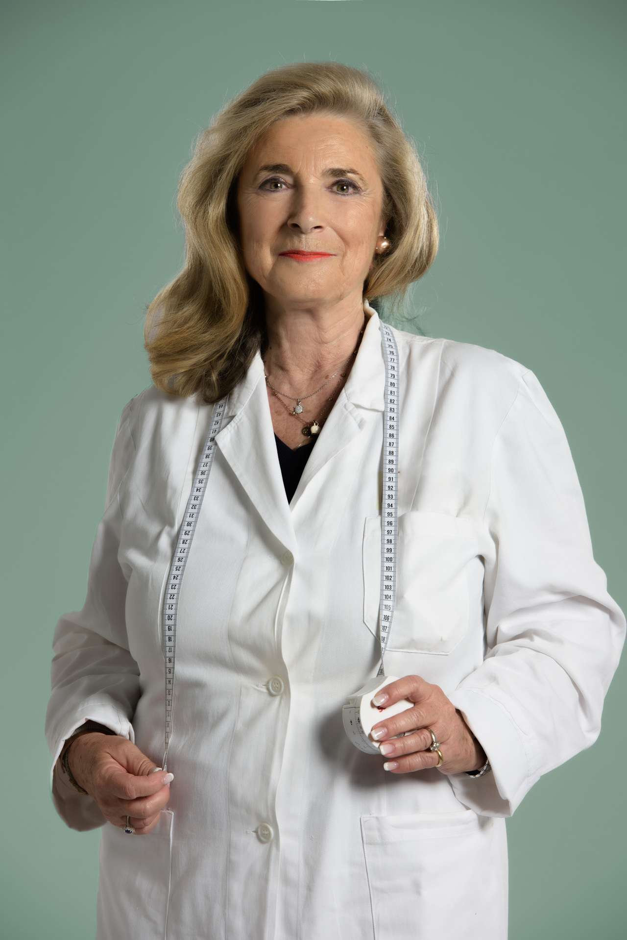 Anna Lista nel suo studio di nutrizionista a Parma